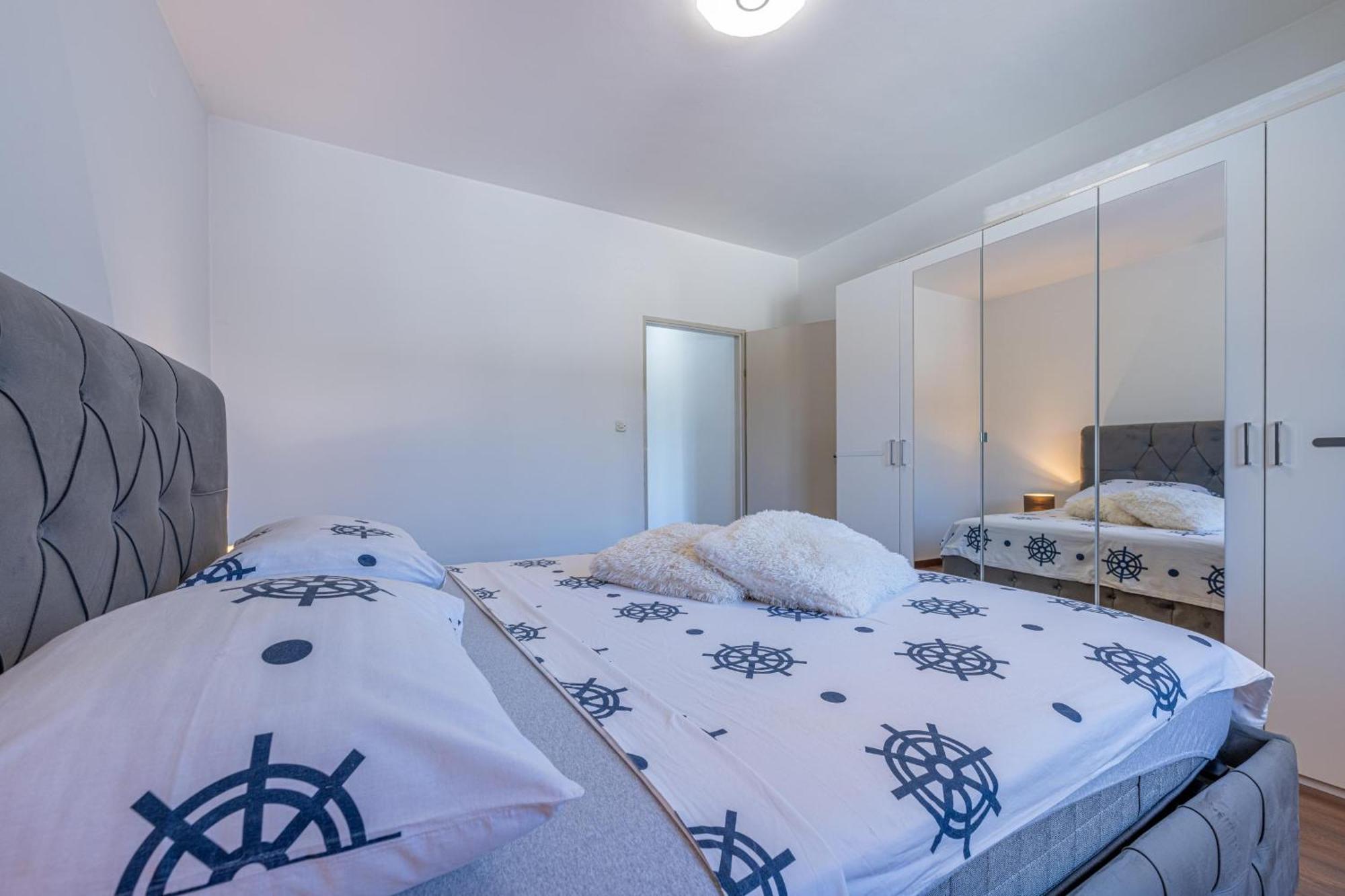 Ana Apartman Ližnjan Kültér fotó